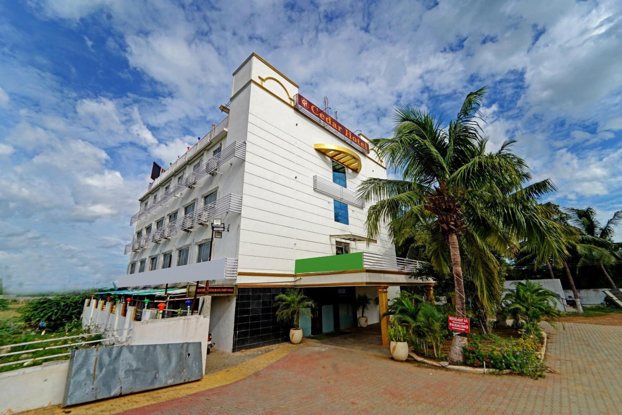 Collection O 81666 Cedar Hotel Chennai